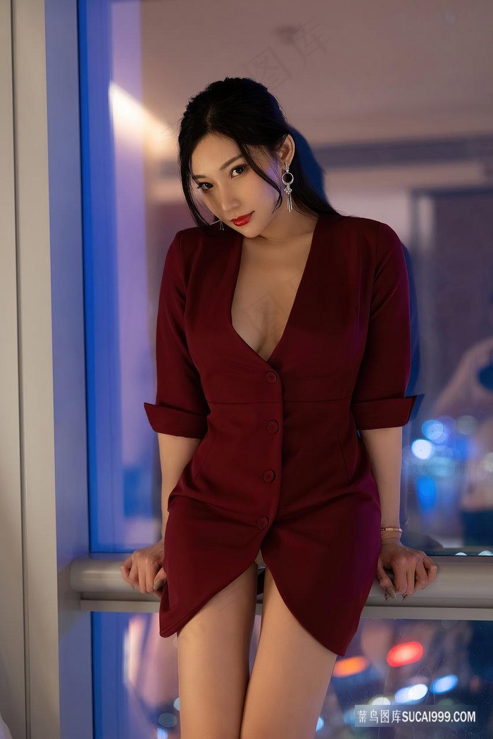 男生女晚上剧烈运动扑克