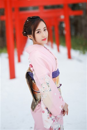 少萝皇自微